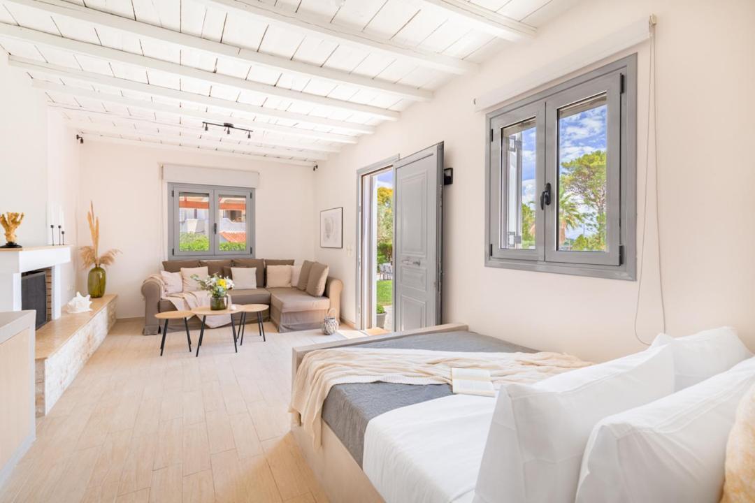 Van Louis Place Vathí Extérieur photo
